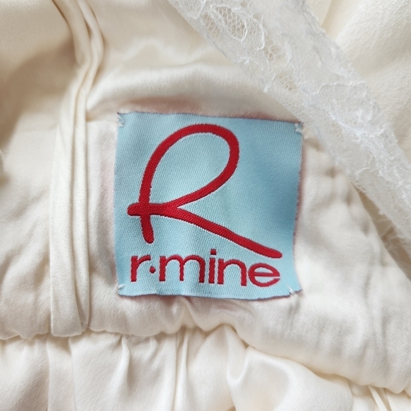 CUSTOM Wedding Gown 2 Whimsical Lace Applicae Flowy - Picture 13 of 16